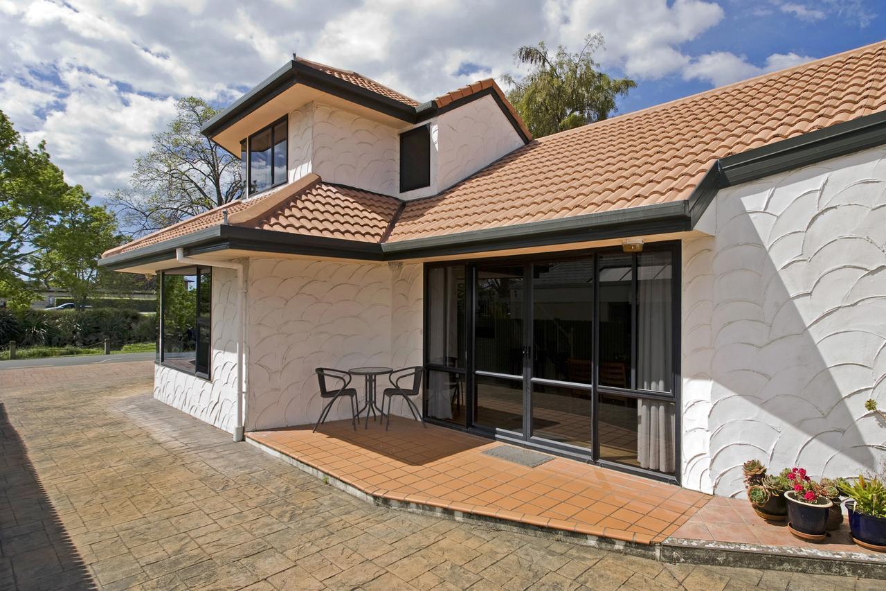 Riverside Villa - In The City By The River! Nelson Ngoại thất bức ảnh